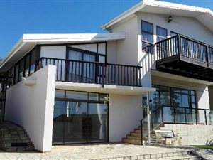 800 m² Office Space in Berea