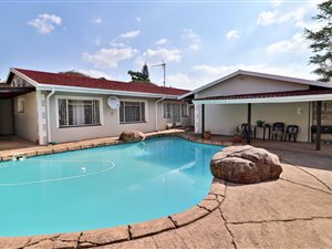 3 Bed House in White River