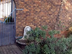 4 Bed House in Jan Niemand Park