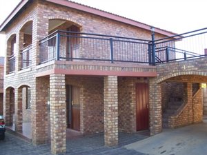 2 Bed Flat in Lydenburg