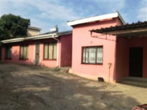 2 Bedroom House in Kwadabeka