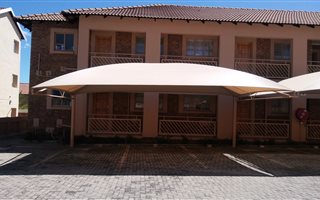 1 Bedroom House in Rensburg