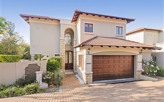 3 Bedroom House in Douglasdale