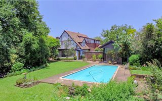 3 Bedroom House in Wembley