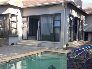 5 Bed House in Bushwillow Park Estate