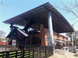 461 m² Commercial space in Gezina