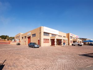 3000 m² Industrial space in Boltonia