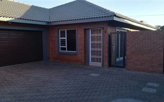 4 Bedroom Cluster in New Redruth