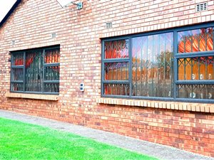 4 Bed House in Albertsdal