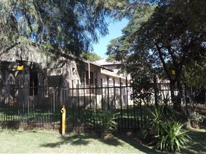 4 Bed House in Florauna