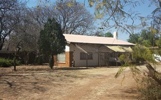 8.6 ha Farm in Onderstepoort