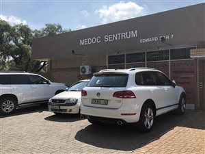 400 m² Commercial space in Vereeniging Central