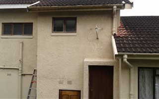 Bachelor apartment in Northdene