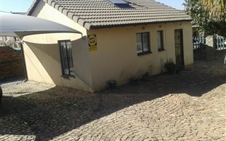 3 Bedroom House in Bramley View