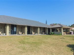 9 Bed House in Umkomaas