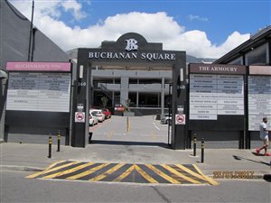 93 m² Commercial space in Woodstock