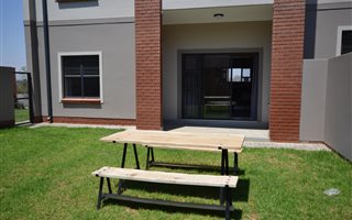 2 Bedroom Apartment in Carlswald Estate