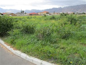 1275 m² Land available in Gustrouw
