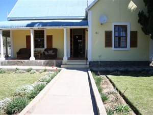 4 Bed House in Graaff Reinet