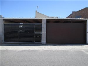 4 Bed House in Belhar