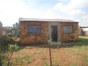 2 Bed House in Katlehong