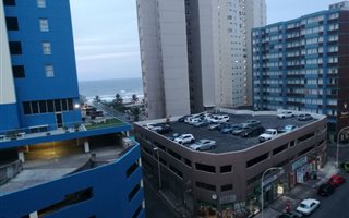 2 Bedroom Flat in Beachfront