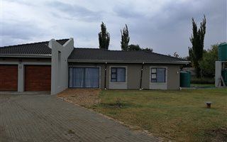 1.1 ha Farm in Nigel