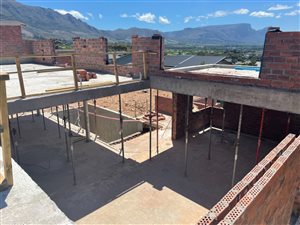 4 Bed House in Stonehurst Mountain Estate