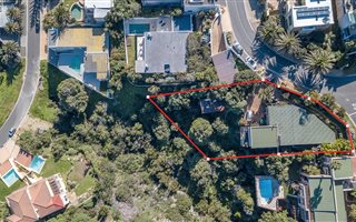 4 Bedroom House in Camps Bay