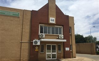 425 m² Industrial space in Sunnyrock