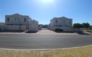 2 Bedroom Townhouse in Parklands
