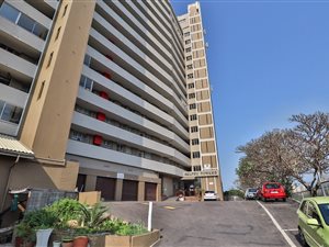 3 Bed Apartment in Doonside