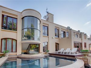 4 Bed House in Woodhill