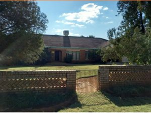5 Bed House in Hartswater