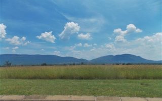 1500 m² Land available in Westlake Estate