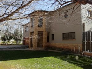 4 Bed House in Kimberley