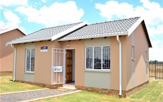 2 Bedroom House in Windmill Park
