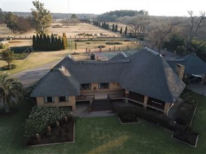 5 Bed House in Marlbank