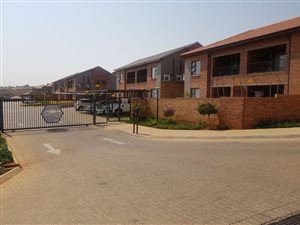 2 Bed Flat in Florida Glen