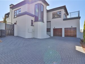 4 Bed House in Irene View Estate
