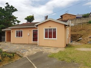 3 Bed House in Newlands West