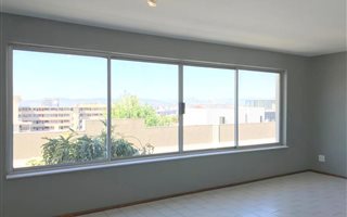 2 Bedroom Apartment in Green Point