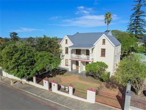 797 m² Commercial space in Knysna Central