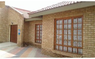 3 Bedroom House in Madiba Park