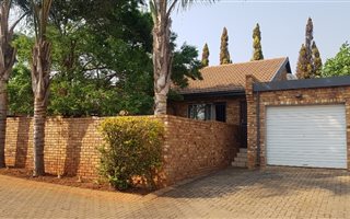 2 Bedroom Cluster in Bronberrick