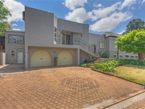 4 Bed House in Constantia Kloof