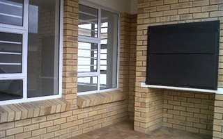 2 Bedroom House in Gordons Bay Central