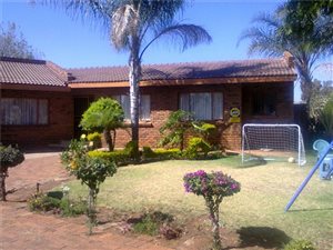 3 Bed House in Flora Park