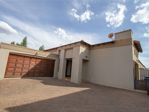 3 Bed House in Heidelberg Central