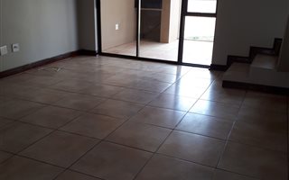 2 Bedroom Apartment in Heidelberg Central